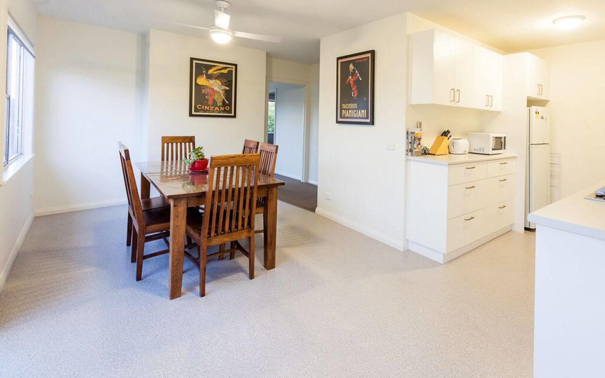 Point Lonsdale Holiday Apartments (Adults Only) كوينزكليف المظهر الخارجي الصورة