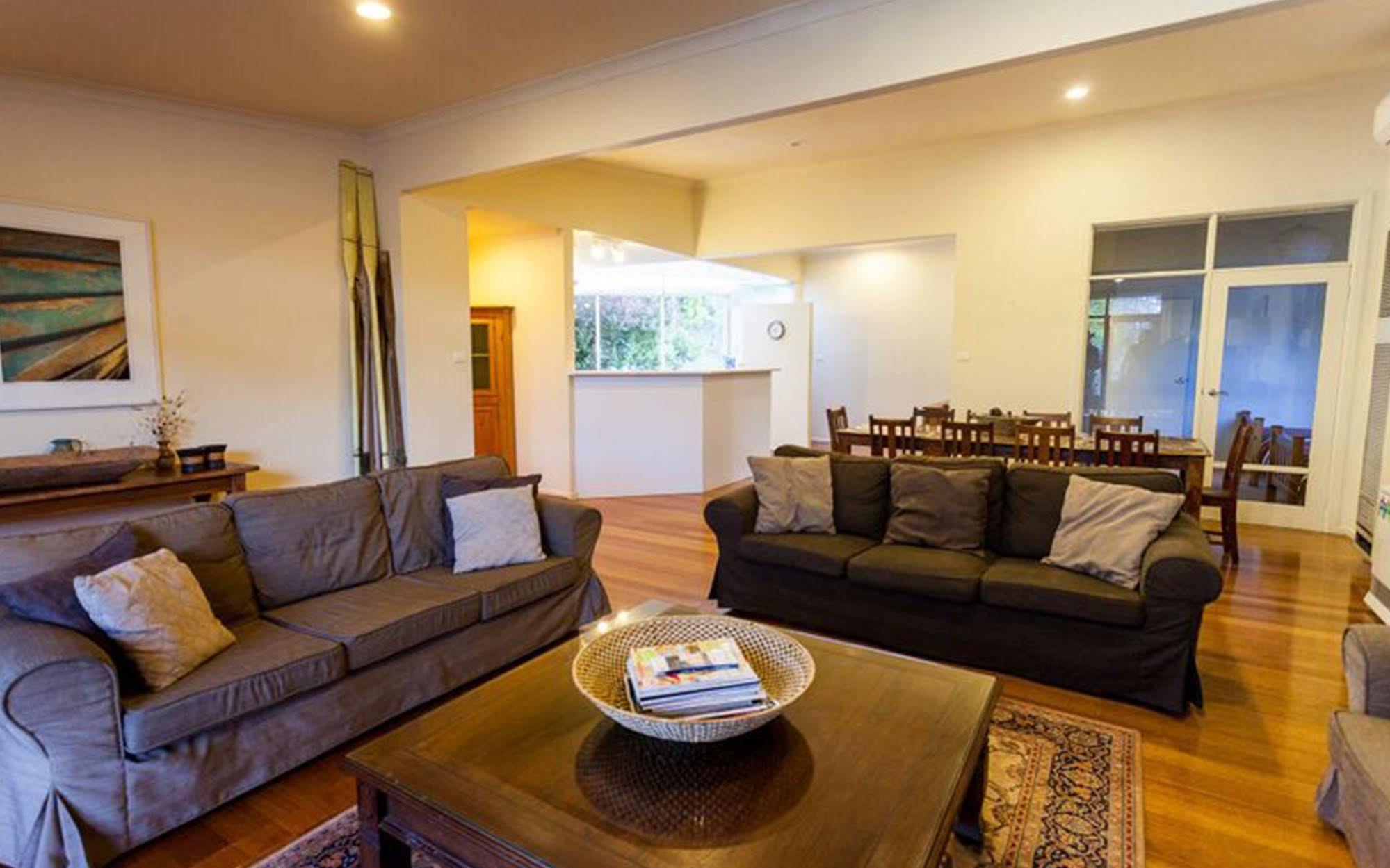 Point Lonsdale Holiday Apartments (Adults Only) كوينزكليف المظهر الخارجي الصورة